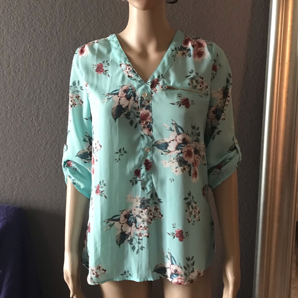 Ladies blouse size medium floral